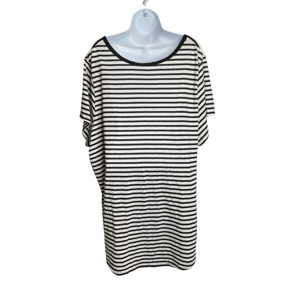 Torrid Women's Black White Striped Classic Fit T Shirt Size 5X Casual‎ Weekends - Picture 2 of 11